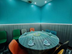 C12553阜康瑶池明珠北门166平餐厅转让