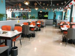 C12563位于奇台县金奇阳光北区临街餐饮店转让