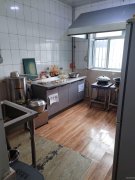 C12564呼图壁东风大街城镇派出所旁营业中快餐餐饮店转让