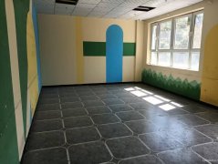 C12574位于吉木萨尔县广场北面二楼商铺出租