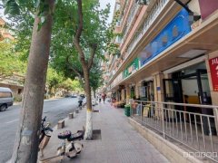 C12613新兴街红山苑35平餐厅转让