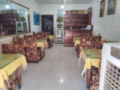 C12634转租或低价售昌吉市乌伊西路三中大门旁临街优质商铺