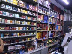 C12637超市转让 位于昌吉市青年南路大型小区门口