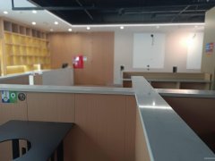 C12639位于阜康市滨河新居附近临街商铺出租