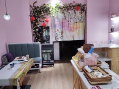 C12663阜康市二中旁营业中饮品奶茶蛋糕店转让