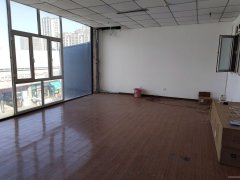 C12689昌吉亚中美居统一建材城2号进出车口海尔卡萨帝