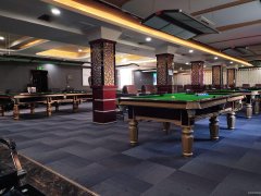 C12703昌吉市阜康天池街与博峰路路口营业中精装修台球厅转