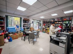 C12708阜康九运街政府对面160平旺铺出售