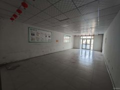 C12397阜康市滋泥泉子镇东路商品房出售