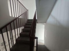 C12397阜康市滋泥泉子镇东路商品房出售