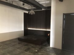 C12705商铺出售 昌吉市华凌市场内商铺出售