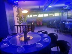 C12719位于博乐市赛里木湖景区黄金地段餐厅转让