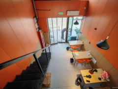 C12721喀什东路吾悦花园北门45平餐厅转让