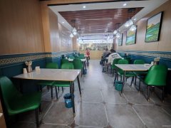 C12725粮校市场大门口134平餐厅转让