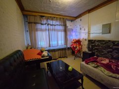 C12779阜康团结西路130平酒吧转让