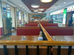 C12784位于阜康市步行街繁华地段餐饮店转让