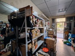 C12786红光山小区68平快递驿站转让