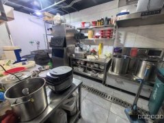 C12806万科3088街区经营中火锅店转让