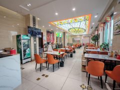 C12818安宁渠镇美食街1000平餐厅转让