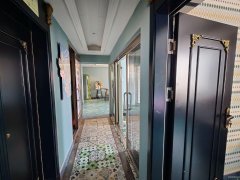 C12836明慧园A座100平美容院转让