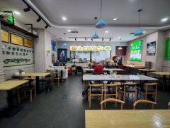 C12871阿勒泰水泵厂110平餐厅转让