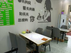 C12874位于阜康市步行街内经营中餐饮店低价急转