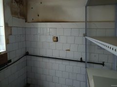 C12876位于昌吉市商城路临街门面空店转让