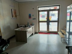 C12876位于昌吉市商城路临街门面空店转让