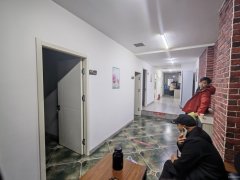 C12879广汇三期125平棋牌室转让