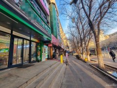 C12901劳动街外铺120平餐厅转让