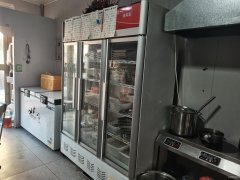 C12918转让昌吉市青年北路八工村步行街营业中品牌麻辣烫带