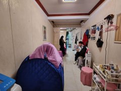 C12934珠江路三建小区40平养生馆转让