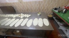 C12946位于昌吉宁边路烤馍店转让