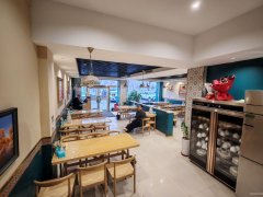 C12949阜康迎宾路电力公司对面220平餐厅转让