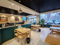 C12949阜康迎宾路电力公司对面220平餐厅转让