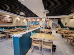 C12949阜康迎宾路电力公司对面220平餐厅转让