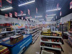 C12958阜康公园6号步行街180平超市转让