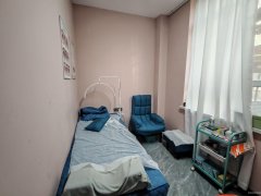 C12968美林花园北区72平美发店转让