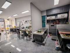 C12968美林花园北区72平美发店转让