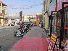 C12973昌吉市城建步行街市四中旁营业中小吃店转让