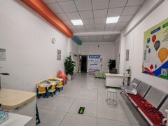 C12977八道湾三队136小学对面小儿推拿店转让可空转