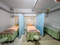 C12977八道湾三队136小学对面小儿推拿店转让可空转