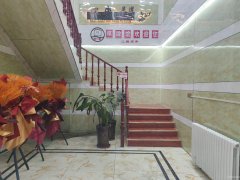 C12996阿勒泰路汇芙园外铺150平棋牌室转让