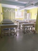 C13016位于吉木萨尔县二中对面经营中蛋糕甜品店转让