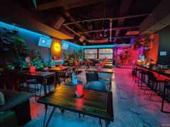 C13042米东区碱沟西路500平酒吧转让