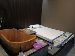 C13060位于昌吉市红旗路环宇世纪城附近经营中足疗店转让