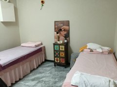 C12885位于昌吉市中山路枫叶广场内美业店低价急转