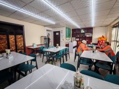 C13102 中亚北路汽配城对面85平餐厅转让