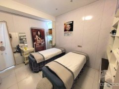 C13106迎宾路莱茵庄园经营中美容护肤美体店转让