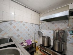 C13138香槟水岸B区东门30平卤味小吃店转让